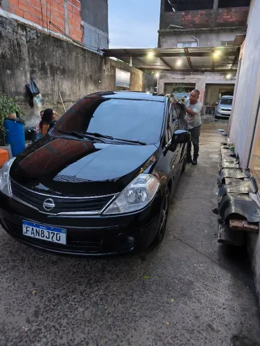 Nissan Tiida SL 1.8/1.8 Flex 16V Aut. 2013