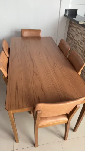 Mesa de jantar + 6 cadeiras