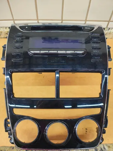 Som Rádio Original Toyota Yaris (2019 a 2022) Com Moldura