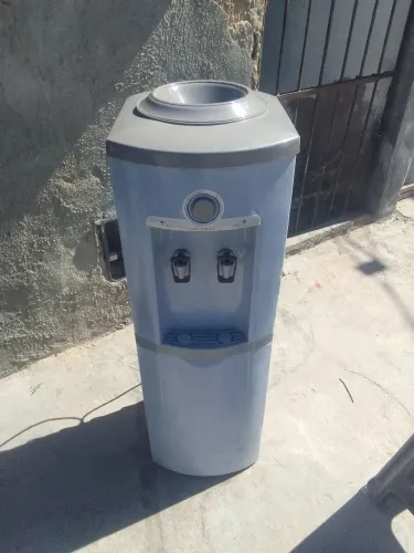 Vendo esse bebedouro todo filé