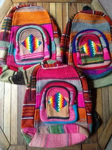 Mochilas importadas do Peru