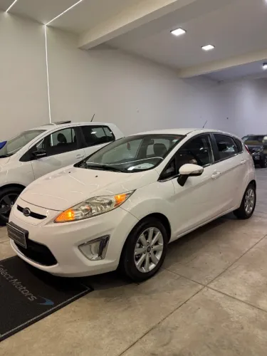 Ford Fiesta SE 1.6 16V Flex 5P 2013