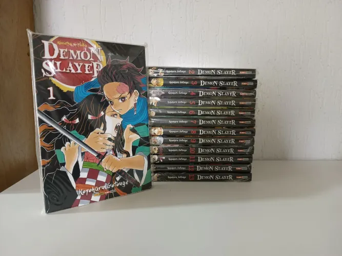 Mangá Demon Slayer 1 ao 13.