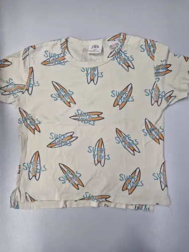 R$ 10 | Promoção | Camiseta Infantil Zara | Menino | Tam 3 | Usada em bom estado | Tam 3  
