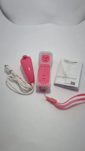 controle remoto sem fio estilo Wii Remote (Wiimote) com Nunchuk, na cor rosa