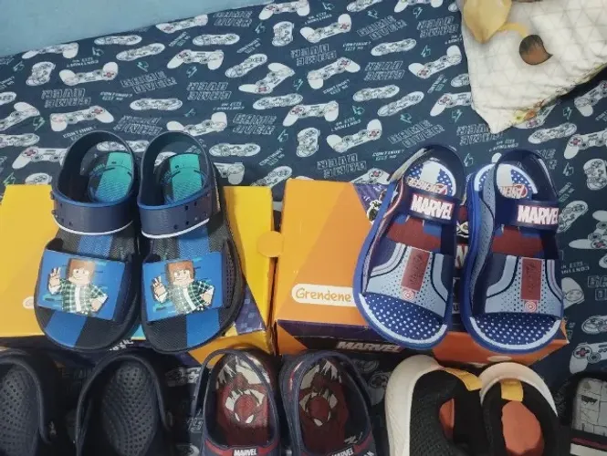Lote de sapatos infantil masculino em excelente estado, Tam: 25/26