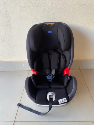 Cadeirinha Chicco com ISOFIX NOVINHA 