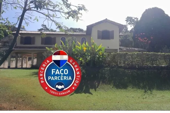 Encantadora Casa no Condomínio Condados Da Lagoa à Venda!
