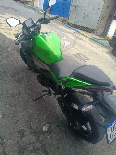 Vendo Kawasaki z500