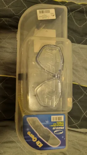 Snorkel adulto para mergulho. Usado só uma vez.