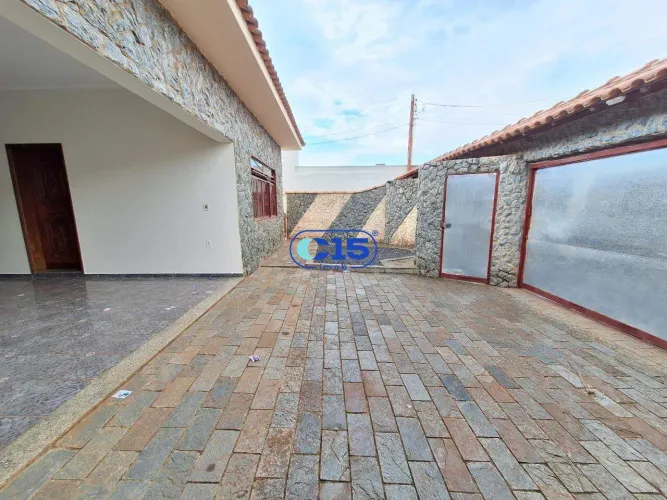 CASA PARA LOCAÇÃO NO JARDIM PAULISTANO PRÓXIMA À AVENIDA BRASIL