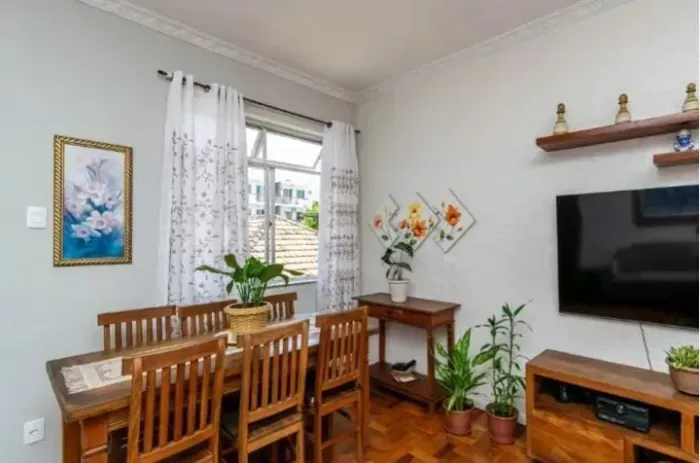 Casa a venda tem 100m², terração, garagem com 3 quartos em Olaria - Rio de Janeiro - RJ