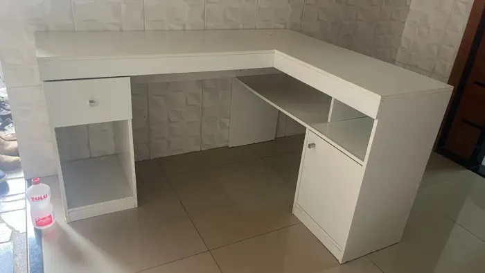 Mesa de Estudo em L 1,35 x 1,10