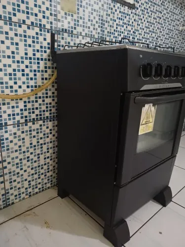 Vende-se fogão 4 bocas 