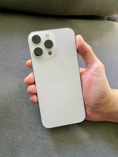 iPhone 16 Pro Max 256GB Branco | 100% Bateria | Garantia Apple | Impecável