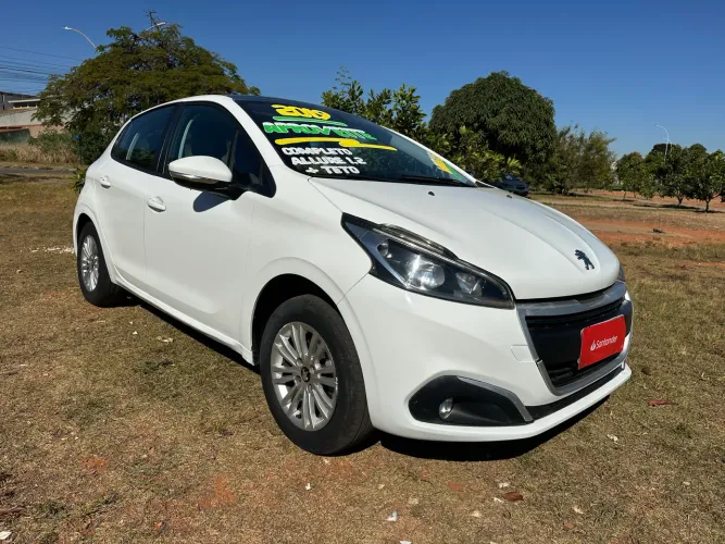Peugeot 208 Allure 1.2 Flex 12V 5P Mec. 2019