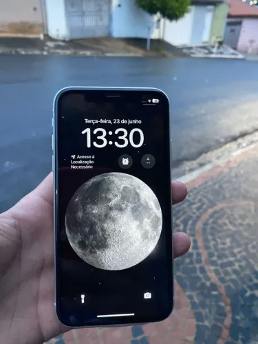 iPhone 11 impecável 
