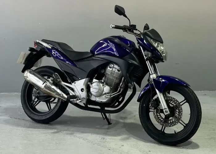 Honda Cb 300 2011 quitada vela fina aceita troca abaixo da tabela