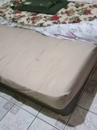 Cama de Casal Usada