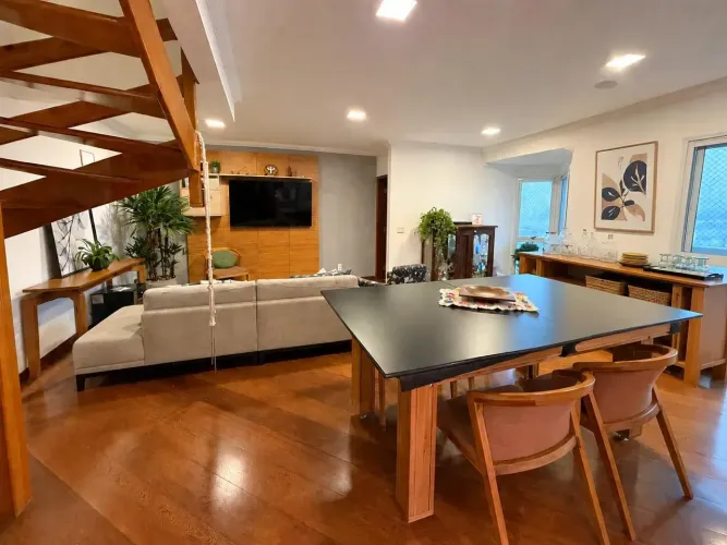 Apartamento para venda possui 150 metros quadrados com 3 quartos