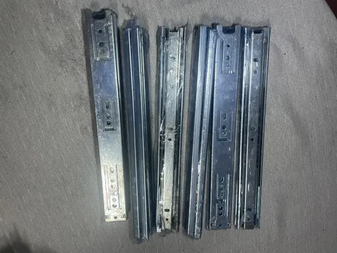 Corrediças metálicas telescópicas 30cm