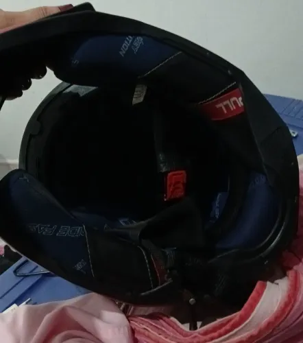 Capacete do bom tamanho 56 valor 220