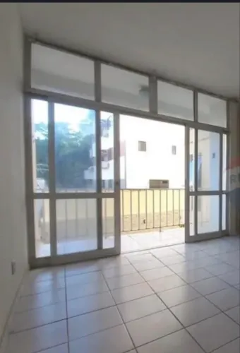 Porta vidro 8mm estrutura alumínio 2 fixas 2 moveis. 2,93 largura 2,77 altura