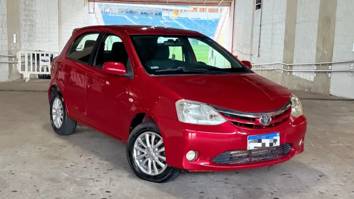 Toyota Etios XLS 1.5 Flex 16V 5P Mec. 2013