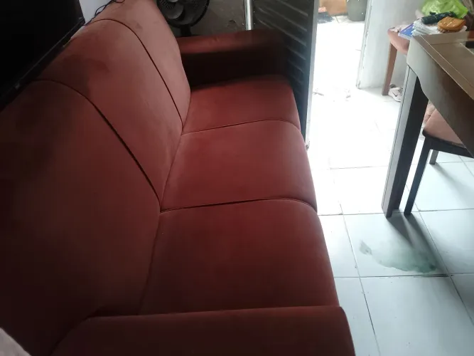 Vendo esses móveis , porque minha sala e muito pequena . 
