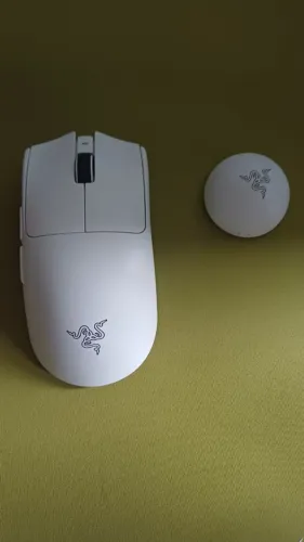 Razer viper v4 pro - branco