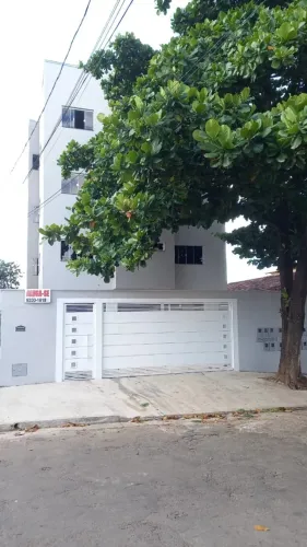Apto 2/4 Vila Santa Helena incluso água iptu gás sem condomínio