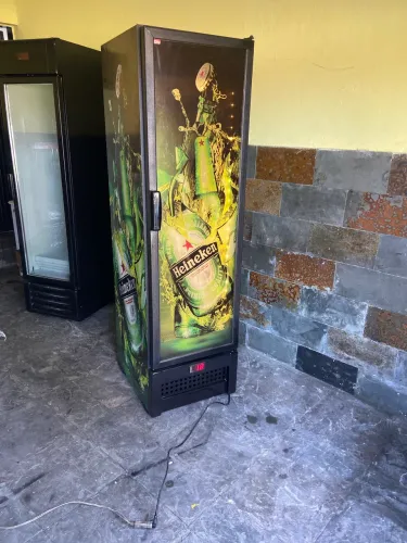 Cervejeiro slim Heineken explosão controlador digital chega a -6