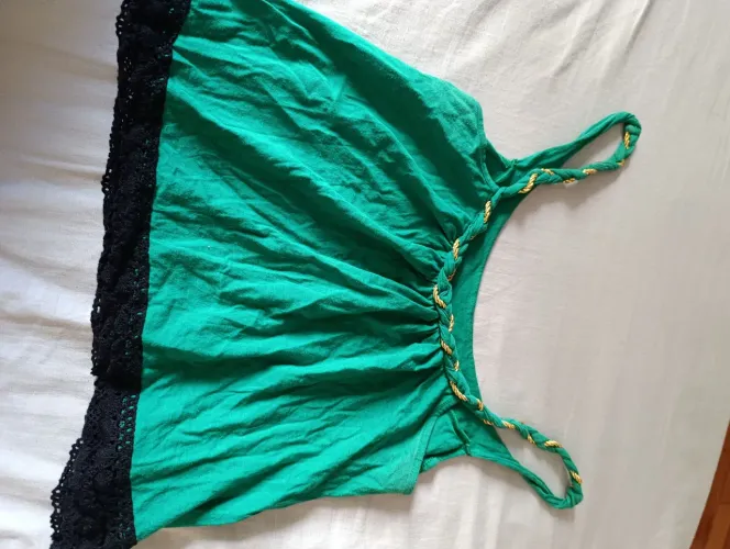 Vendo cropped verde