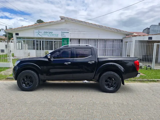 Nissan Frontier LE CD 4X4 2.3 Bi-TB Diesel Aut. 2017