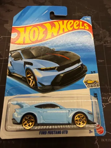 Hotwheels Ford Mustang GTD azul
