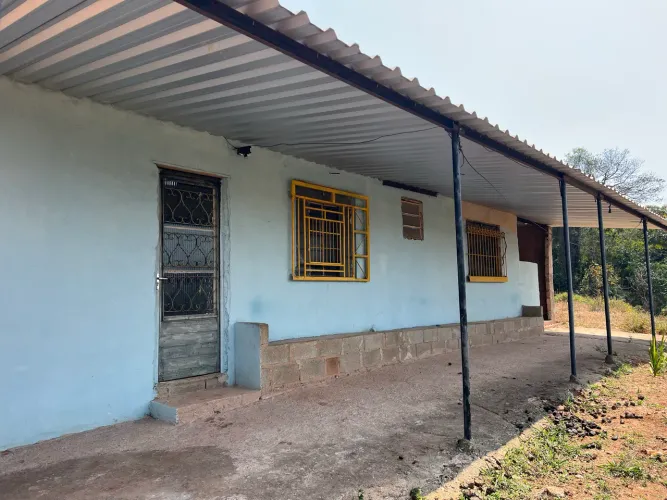 Vende-se granja