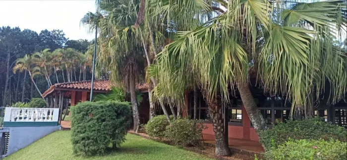 Chácara à venda em Morungaba-SP, Zona Rural: 4 quartos, 2 suítes, 3 banheiros, 209m² de ár