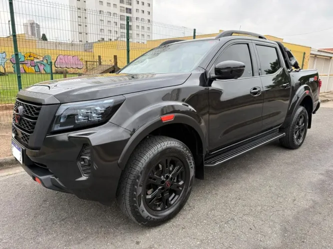 Nissan Frontier Pro4x CD 4X4 2.3 Bi-TB Die. AUT 2024