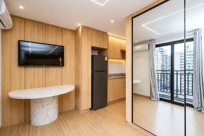 Studio Mobiliado Completo | Centro de Curitiba