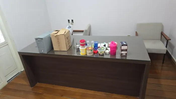 MESA DE ESCRITÓRIO GRANDE