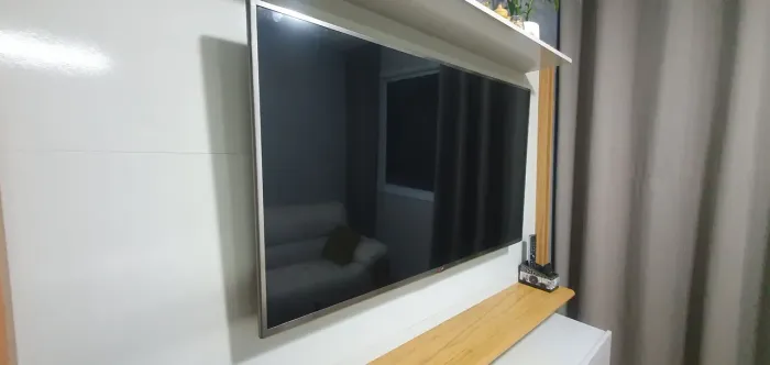 Vendo smart tv LG 50 polegadas - Atenção leia a descrição