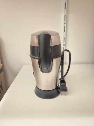 Moedor de café elétrico