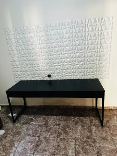 Mesa de escritório preta