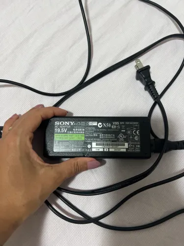 Fonte de Notebook - Sony VGP - AC19V37 original