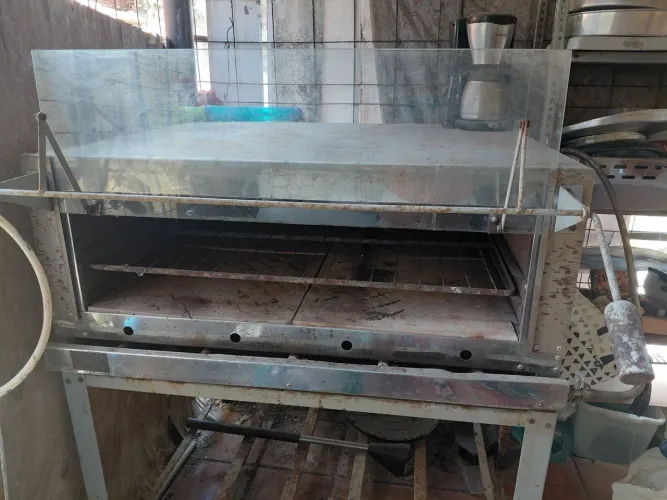Forno com 2 pedras a gás
