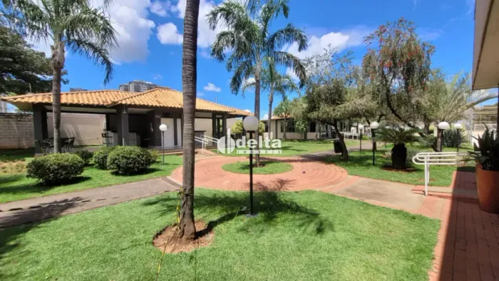 Casa em condomínio com 3 quartos sendo 1 suíte disponível para venda no bairro Morada da C