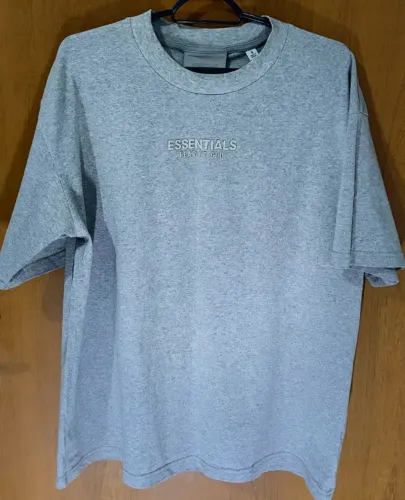 Camiseta Fear Of God Essentials Tamanho P