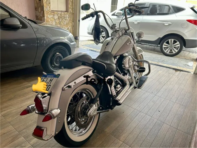 Harley deluxe