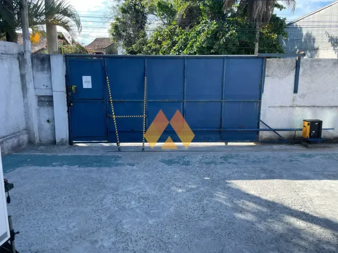 Espaço Industrial c/ 720m² e 500m² de Galpão no Novo Cavaleiros!!