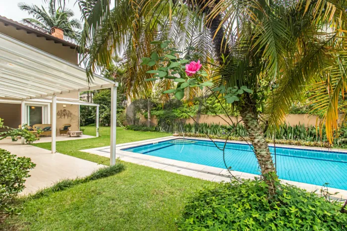 Casa de Vila - 4 Dormitórios (Suítes) à Venda ou para Alugar no Alto da Boa Vista - São Pa